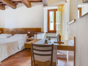 Heavenly Holiday Home in Folignio with Whirlpool Foligno
